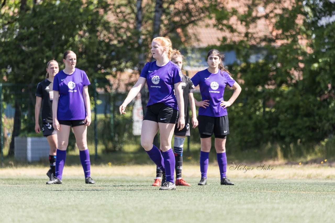 Bild 53 - wBJ SV Henstedt Ulzburg - TuS Rotenhof : Ergebnis: 12:0